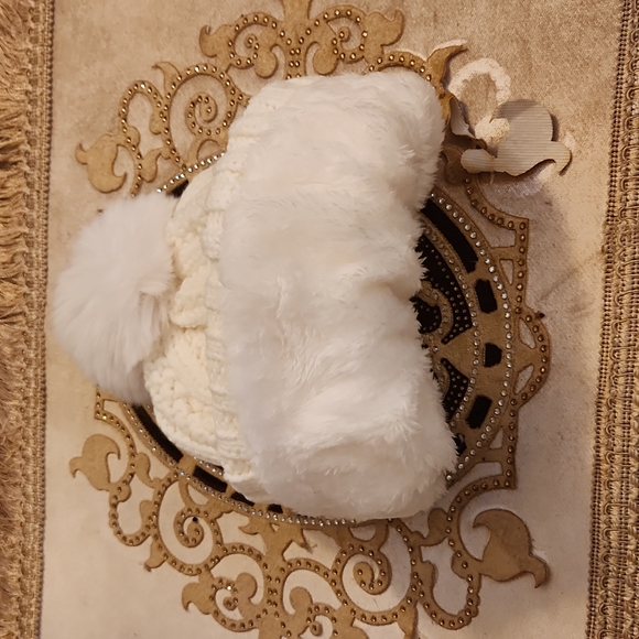 NEW UGG INFINITY SCARF AND HAT SET - Picture 4 of 4